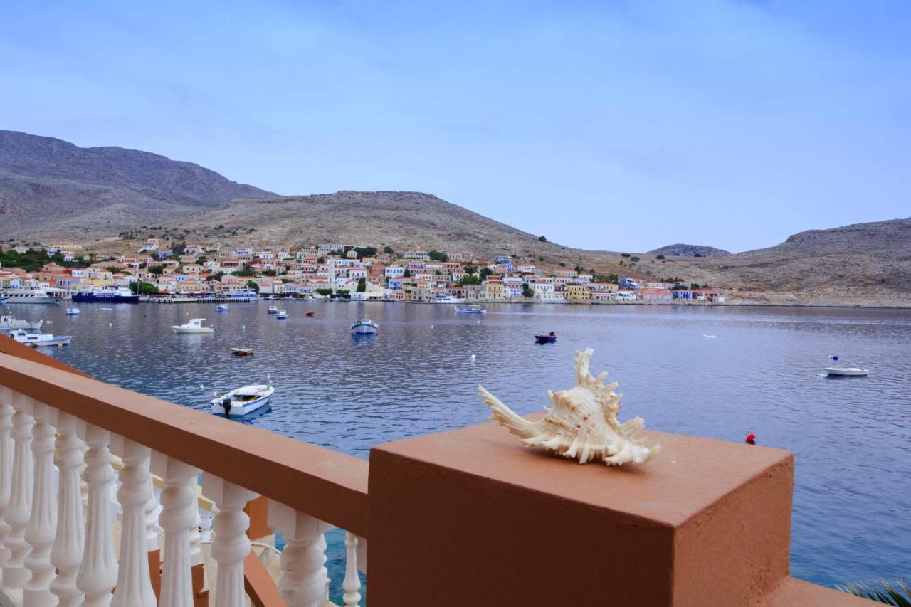 Villa Skiadeni Chalki Town Esterno foto