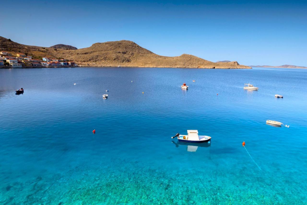 Villa Skiadeni Chalki Town Esterno foto